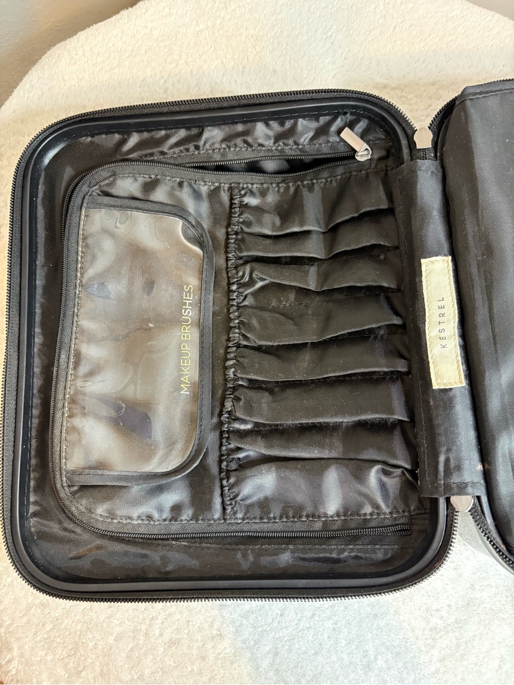 Black Hard-Shell Make-up Travel Case - Picture 9 of 9